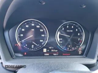 2022 BMW X1 sDrive28i with VIN WBXJG7C03N5V16273, listed as a Copart auction lot 83842324 with 19,303 mi miles and Salvage Title. Bid and sale history available at carsss.com. Image 9.