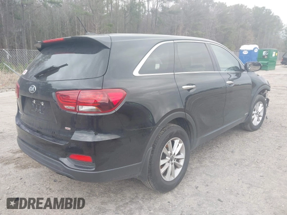2019 Kia Sorento LX with VIN 5XYPGDA32KG501382, listed as a IAAI auction lot 41755264 with 1 mi miles. Bid and sale history available at carsss.com. Image 4.