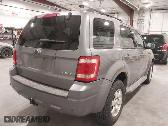 2008 Ford Escape Limited with VIN 1FMCU94178KC99233, listed as a IAAI auction lot 41820482 with 212,498 mi miles. Bid and sale history available at carsss.com. Image 4.