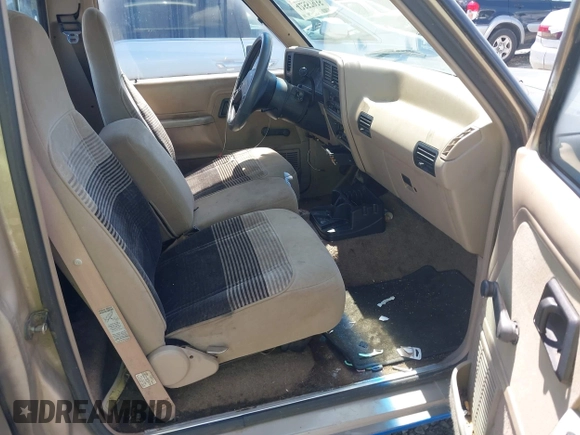 1991 Ford Ranger XL with VIN 1FTCR10U9MUB25248, listed as a IAAI auction lot 42557935 with 111,500 mi miles and . Bid and sale history available at DreamBid. Image 5.