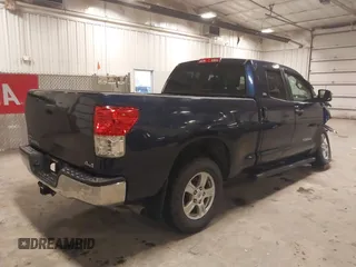 2010 Toyota Tundra z VIN 5TFUW5F10AX154651, wystawiony jako IAAI lot #42113722 z przebiegiem 225 372 mil mil oraz . Historia ofert i sprzedaży dostępna na DreamBid. Obrazek 4.