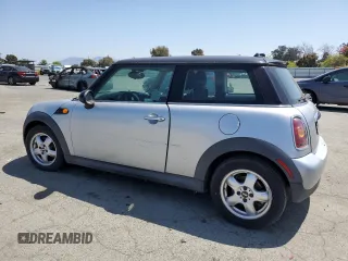 2008 MINI Hardtop with VIN WMWMF33528TT60211, listed as a Copart auction lot 55355705 with 112,027 mi miles and Clean Title. Bid and sale history available at DreamBid. Image 2.
