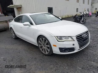 2012 Audi A7 Prestige z VIN WAUSGAFC8CN017502, wystawiony jako IAAI lot #42474126 z przebiegiem 121 222 mil mil oraz . Historia ofert i sprzedaży dostępna na DreamBid. Obrazek 1.