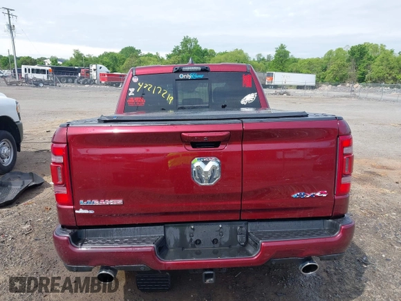 2022 Ram 1500 Laramie z VIN 1C6SRFJT0NN333200, wystawiony jako IAAI lot #42217219 z przebiegiem 27 332 mil mil oraz . Historia ofert i sprzedaży dostępna na DreamBid. Obrazek 16.