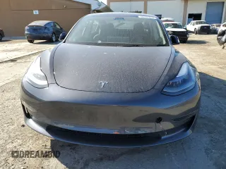 2023 Tesla Model 3 z VIN 5YJ3E1EA6PF681833, wystawiony jako Copart lot #55557834 z przebiegiem 36 522 mil mil oraz Szkoda całkowita • Salvage title. Historia ofert i sprzedaży dostępna na DreamBid. Obrazek 5.