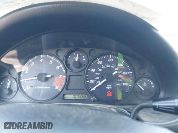 1999 Mazda MX-5 Miata z VIN JM1NB3537X0123440, wystawiony jako IAAI lot #42263294 z przebiegiem 107 356 mil mil oraz . Historia ofert i sprzedaży dostępna na DreamBid. Obrazek 7.