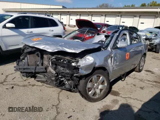 2008 Kia Optima LX z VIN KNAGE123085269964, wystawiony jako Copart lot #71070273 z przebiegiem Nie podano mil oraz Nie do naprawy • Non repairable. Historia ofert i sprzedaży dostępna na DreamBid. Obrazek 1.