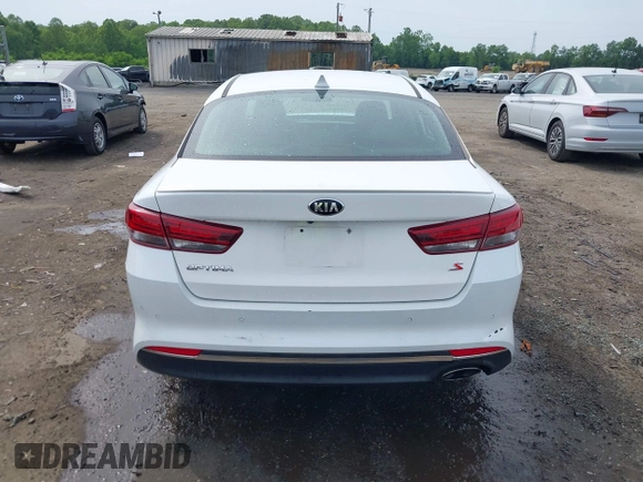 2018 Kia Optima S z VIN 5XXGT4L36JG233495, wystawiony jako IAAI lot #42284838 z przebiegiem 67 323 mil mil oraz . Historia ofert i sprzedaży dostępna na DreamBid. Obrazek 17.