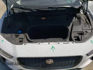 2020 Jaguar I-Pace S z VIN SADHB2S11L1F81271, wystawiony jako Copart lot #56738843 z przebiegiem 34 111 mil mil oraz . Historia ofert i sprzedaży dostępna na DreamBid. Obrazek 13.