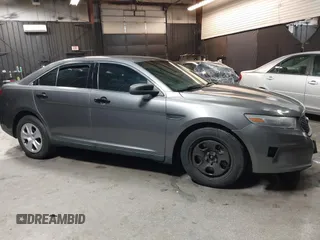 2015 Ford Police Interceptor z VIN 1FAHP2MK4FG119536, wystawiony jako IAAI lot #41635340 z przebiegiem 165 322 mil mil oraz . Historia ofert i sprzedaży dostępna na DreamBid. Obrazek 14.