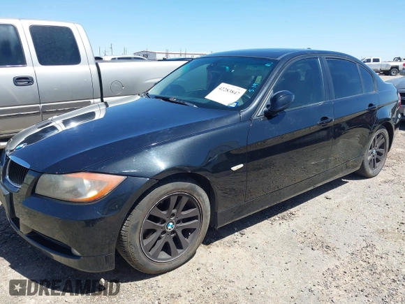 2007 BMW 3 Series 328i with VIN WBAVA33567KX82585, listed as a IAAI auction lot 42283847 with 134,093 mi miles and . Bid and sale history available at DreamBid. Image 2.