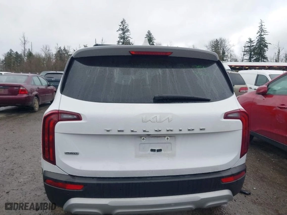 2022 Kia Telluride LX with VIN 5XYP2DHC3NG199299, listed as a IAAI auction lot 41703071 with 83,523 mi miles. Bid and sale history available at carsss.com. Image 17.