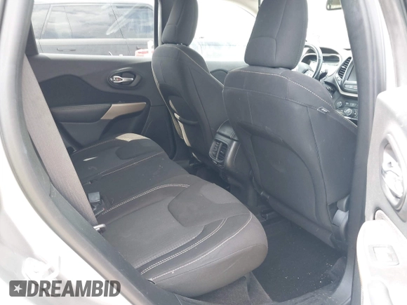2017 Jeep Cherokee Latitude with VIN 1C4PJLCB9HW660797, listed as a IAAI auction lot 42024301 with 92,150 mi miles and . Bid and sale history available at carsss.com. Image 8.