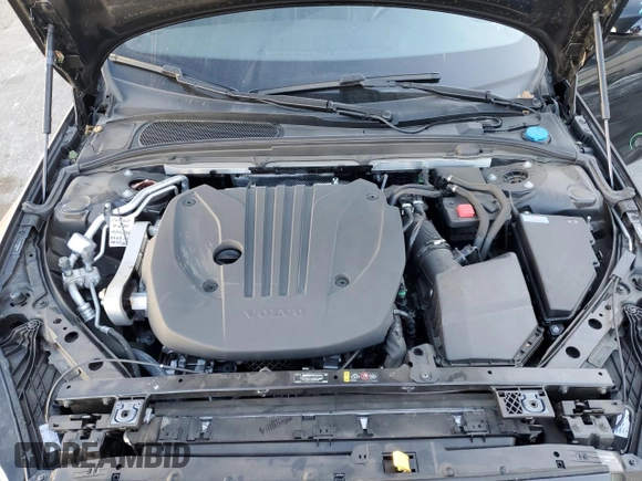 2024 Volvo S60 Plus Black Edition with VIN 7JRL12TH2RG304962, listed as a Copart auction lot 88587335 with 10,896 mi miles and Salvage title. Bid and sale history available at DreamBid. Image 13.