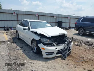 2014 Mercedes-Benz C 250 Sport с VIN WDDGF4HB2ER308564, выставлен на аукционе IAAI как лот 42558534 с пробегом 167 530 миль миль и . История ставок и продаж доступна на DreamBid. Изображение 1.