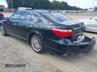 2011 Lexus LS 460 z VIN JTHBL5EF8B5104542, wystawiony jako IAAI lot #42341515 z przebiegiem 163 158 mil mil oraz . Historia ofert i sprzedaży dostępna na DreamBid. Obrazek 3.