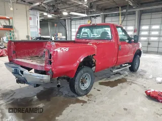 2000 Ford F-250 XL z VIN 1FTNF21L0YEB96710, wystawiony jako IAAI lot #41534150 z przebiegiem 296 680 mil mil oraz . Historia ofert i sprzedaży dostępna na DreamBid. Obrazek 4.