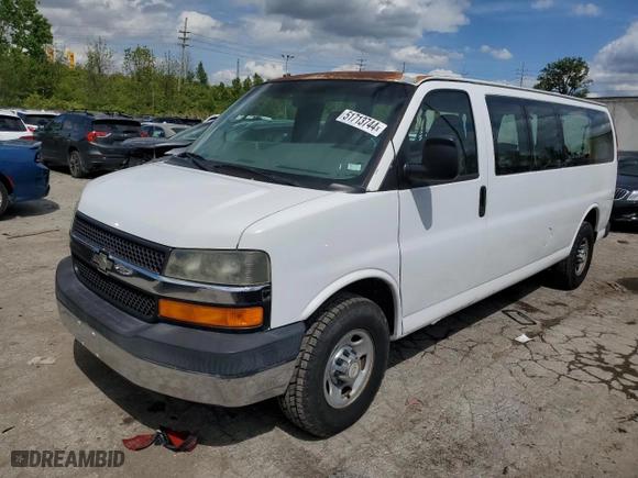 2007 Chevrolet Express Passenger with VIN 1GAHG39U171121199, listed as a Copart auction lot 51713744 with 150,064 mi miles and Salvage Title. Bid and sale history available at carsss.com. Image 1.