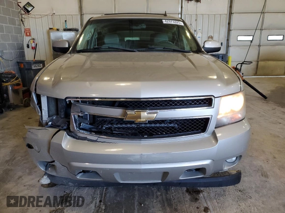 2007 Chevrolet Tahoe LT z VIN 1GNEK130X7R127210, wystawiony jako Copart lot #42973325 z przebiegiem 228 650 mil mil oraz Szkoda całkowita • Salvage title. Historia ofert i sprzedaży dostępna na DreamBid. Obrazek 5.