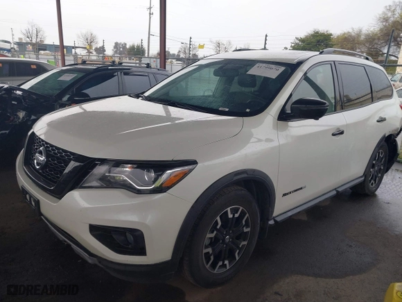 2020 Nissan Pathfinder SL with VIN 5N1DR2CN6LC634180, listed as a IAAI auction lot 41799070 with 31,682 mi miles. Bid and sale history available at carsss.com. Image 2.