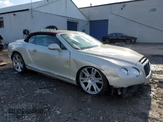 2013 Bentley Continental GT z VIN SCBGT3ZA2DC081822, wystawiony jako Copart lot #84201784 z przebiegiem 39 423 mil mil oraz Szkody całkowita. Historia ofert i sprzedaży dostępna na DreamBid. Obrazek 4.