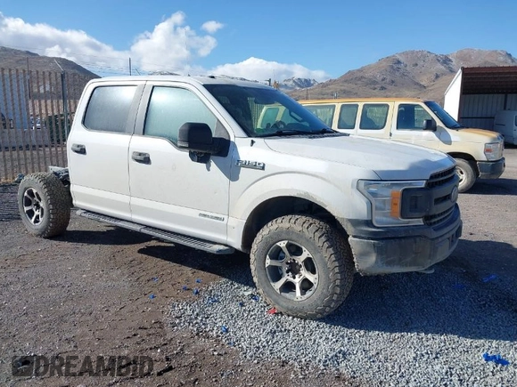 2018 Ford F-150 XL with VIN 1FTEW1E11JFD71517, listed as a IAAI auction lot 41921824 with 26,141 mi miles. Bid and sale history available at carsss.com. Image 1.