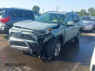 2021 Toyota RAV4 Hybrid LE with VIN JTMB6RFV3MD038562, listed as a IAAI auction lot 42576852 with 27,463 mi miles and . Bid and sale history available at DreamBid. Image 17.