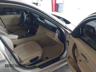 2013 BMW 3 Series 328i z VIN WBA3C1C51DK105056, wystawiony jako IAAI lot #42243999 z przebiegiem 92 659 mil mil oraz . Historia ofert i sprzedaży dostępna na DreamBid. Obrazek 5.