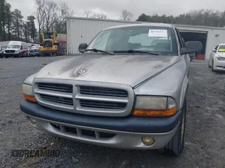2003 Dodge Dakota z VIN 1D7HL38Z83S184469, wystawiony jako IAAI lot #41714931 z przebiegiem 194 373 mil mil oraz . Historia ofert i sprzedaży dostępna na DreamBid. Obrazek 6.
