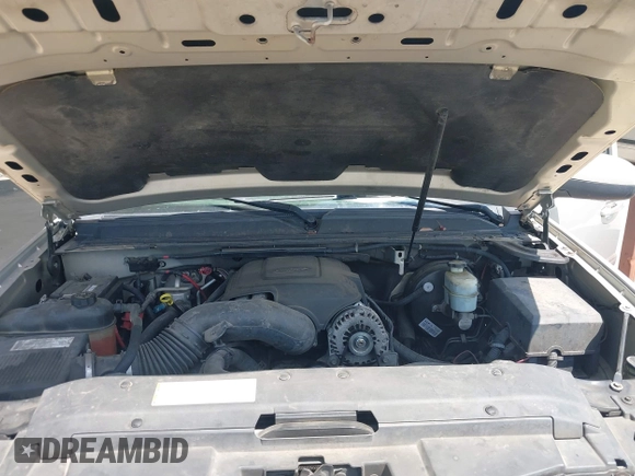 2007 Chevrolet Suburban LS with VIN 1GNFC16J77R264823, listed as a IAAI auction lot 42680813 with Not provided miles and . Bid and sale history available at DreamBid. Image 9.