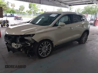 2018 Lincoln MKC Reserve с VIN 5LMCJ3C9XJUL23206, выставлен на аукционе IAAI как лот 42411951 с пробегом 60 904 миль миль и . История ставок и продаж доступна на DreamBid. Изображение 20.