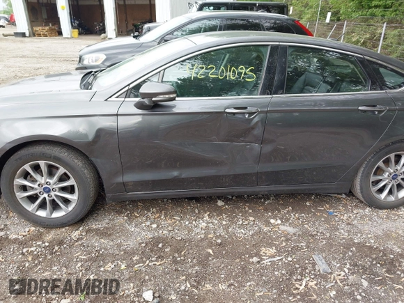 2017 Ford Fusion SE with VIN 3FA6P0HD3HR335350, listed as a IAAI auction lot 42201095 with 165,101 mi miles and . Bid and sale history available at DreamBid. Image 14.