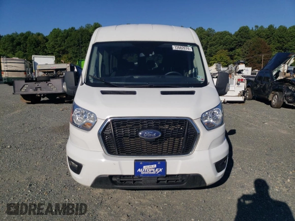 2021 Ford Transit Passenger XL with VIN 1FBAX2C84MKA04547, listed as a Copart auction lot 72682074 with 87,077 mi miles and Salvage Title. Bid and sale history available at DreamBid. Image 5.
