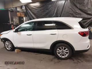 2019 Kia Sorento LX with VIN 5XYPGDA38KG558444, listed as a IAAI auction lot 41303905 with 148,567 mi miles. Bid and sale history available at carsss.com. Image 15.