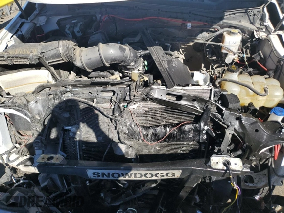 2023 Ford F-350 z VIN 1FT8X3BA4PEC82078, wystawiony jako Copart lot #46542345 z przebiegiem Nie podano mil oraz Szkoda całkowita • Salvage title. Historia ofert i sprzedaży dostępna na DreamBid. Obrazek 11.
