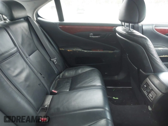 2008 Lexus LS 460 z VIN JTHBL46F585079763, wystawiony jako IAAI lot #41563816 z przebiegiem 220 057 mil mil oraz . Historia ofert i sprzedaży dostępna na DreamBid. Obrazek 8.