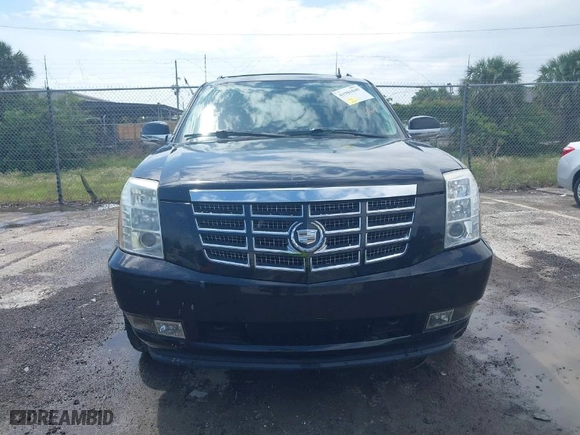2008 Cadillac Escalade EXT with VIN 3GYFK62888G233782, listed as a IAAI auction lot 41981049 with 276,513 mi miles. Bid and sale history available at carsss.com. Image 6.