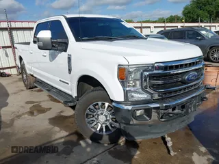 2020 Ford F-250 XL z VIN 1FT7W2BT4LED06061, wystawiony jako IAAI lot #42011378 z przebiegiem 181 054 mil mil oraz . Historia ofert i sprzedaży dostępna na DreamBid. Obrazek 1.