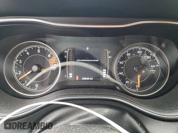 2019 Jeep Cherokee Latitude с VIN 1C4PJLCB5KD357468, выставлен на аукционе Copart как лот 57979625 с пробегом 69 644 миль миль и Списание • Salvage title. История ставок и продаж доступна на DreamBid. Изображение 9.