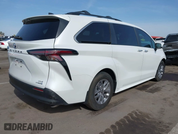 2023 Toyota Sienna XLE with VIN 5TDYSKFC8PS107895, listed as a IAAI auction lot 41924494 with 10,122 mi miles. Bid and sale history available at carsss.com. Image 4.