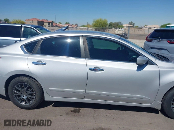 2013 Nissan Altima SV with VIN 1N4AL3AP9DN586463, listed as a IAAI auction lot 42099334 with 181,364 mi miles and . Bid and sale history available at carsss.com. Image 13.