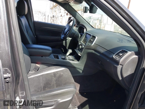 2018 Jeep Grand Cherokee Altitude with VIN 1C4RJEAGXJC437758, listed as a IAAI auction lot 41692624 with 62,433 mi miles. Bid and sale history available at carsss.com. Image 5.