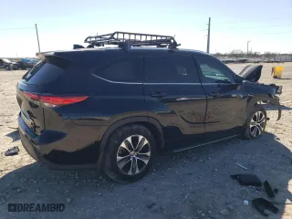 2021 Toyota Highlander XLE with VIN 5TDGZRAH7MS048515, listed as a Copart auction lot 47862005 with 88,618 mi miles and Salvage Title. Bid and sale history available at carsss.com. Image 3.