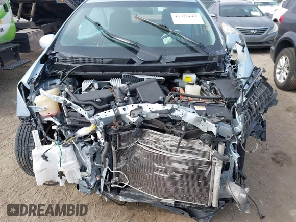 2014 Toyota Prius Two with VIN JTDZN3EU1E3330452, listed as a IAAI auction lot 41525661 with Not Provided miles and . Bid and sale history available at DreamBid. Image 13.
