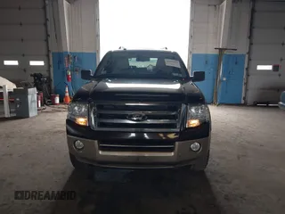 2013 Ford Expedition XLT z VIN 1FMJU1H54DEF63913, wystawiony jako IAAI lot #42195953 z przebiegiem 216 030 mil mil oraz . Historia ofert i sprzedaży dostępna na DreamBid. Obrazek 12.