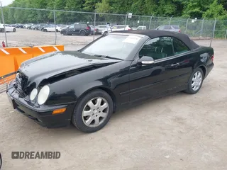 2000 Mercedes-Benz CLK 320/430 z VIN WDBLK65G4YT044091, wystawiony jako IAAI lot #42342250 z przebiegiem 112 325 mil mil oraz . Historia ofert i sprzedaży dostępna na DreamBid. Obrazek 2.