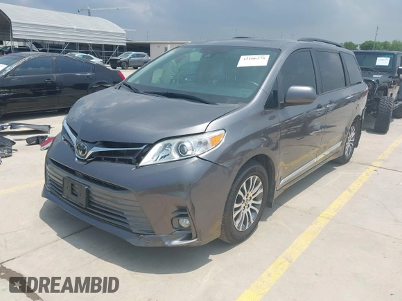 2019 Toyota Sienna XLE Auto Access Seat z VIN 5TDYZ3DC4KS970576, wystawiony jako IAAI lot #42166276 z przebiegiem 112 769 mil mil oraz . Historia ofert i sprzedaży dostępna na DreamBid. Obrazek 18.