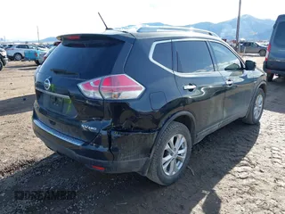 2015 Nissan Rogue SL with VIN 5N1AT2MV6FC834127, listed as a IAAI auction lot 41686500 with 156,810 mi miles and . Bid and sale history available at carsss.com. Image 6.
