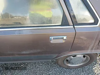 1985 Toyota Camry z VIN JT2SV12EXF0291360, wystawiony jako IAAI lot #42094530 z przebiegiem 426 444 mil mil oraz . Historia ofert i sprzedaży dostępna na DreamBid. Obrazek 6.