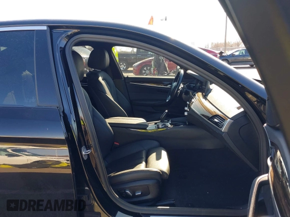 2019 BMW 5 Series 530i xDrive with VIN WBAJA7C50KG910787, listed as a IAAI auction lot 41761104 with 65,018 mi miles. Bid and sale history available at carsss.com. Image 5.